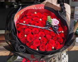 【今生摯愛 比翼雙飛】台灣同城配送情人節52朵紅玫瑰表白鮮花速遞玫瑰香槟花束玫瑰四季開花濃香綠植物