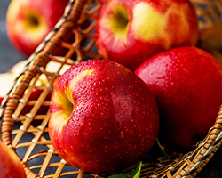 新西蘭皇後紅玫瑰蘋果脆甜新鮮水果大標簽隨機進口水果送禮盒台灣同城配送